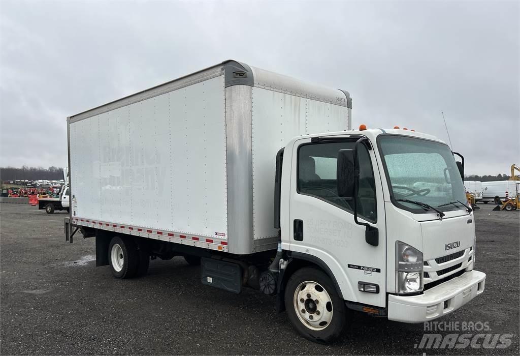 Isuzu NQR شاحنات ذات هيكل صندوقي