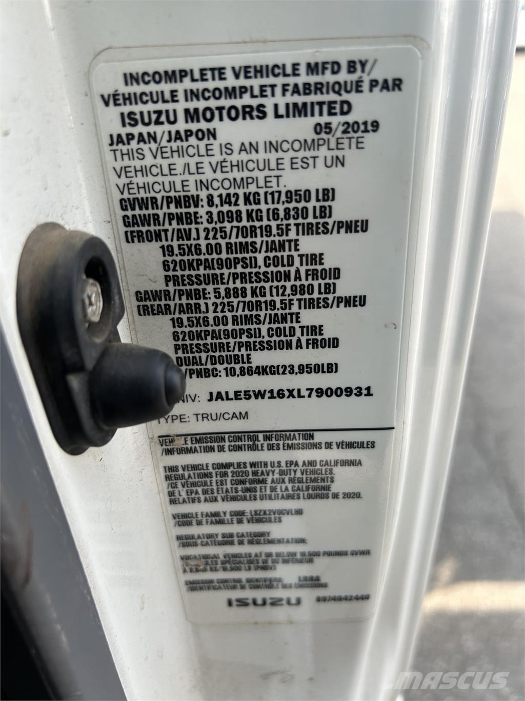 Isuzu NQR شاحنات قلابة