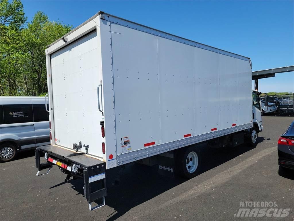 Isuzu NRR شاحنات ذات هيكل صندوقي