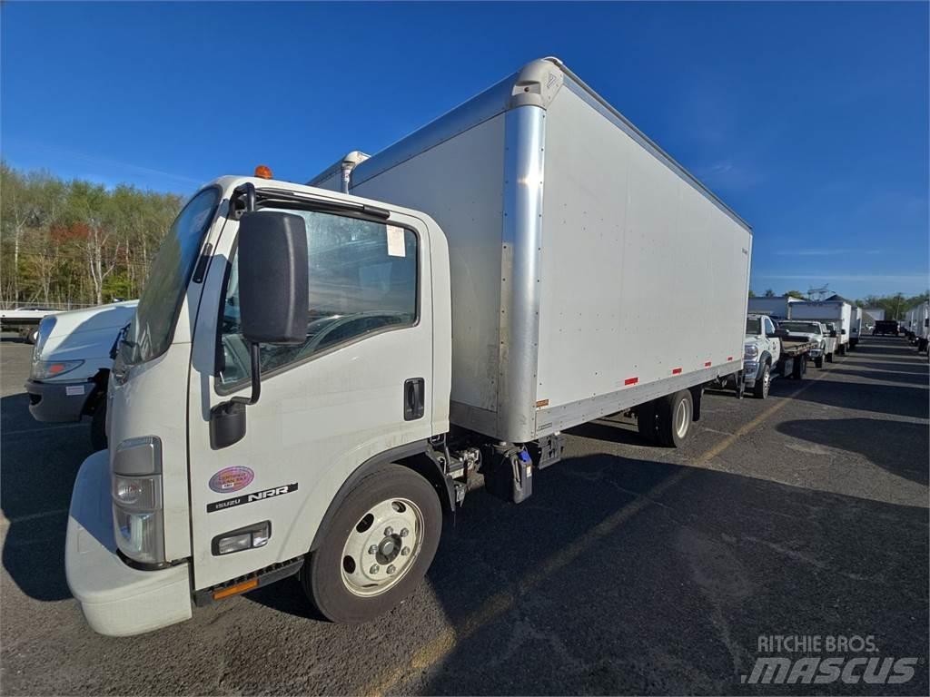 Isuzu NRR شاحنات ذات هيكل صندوقي