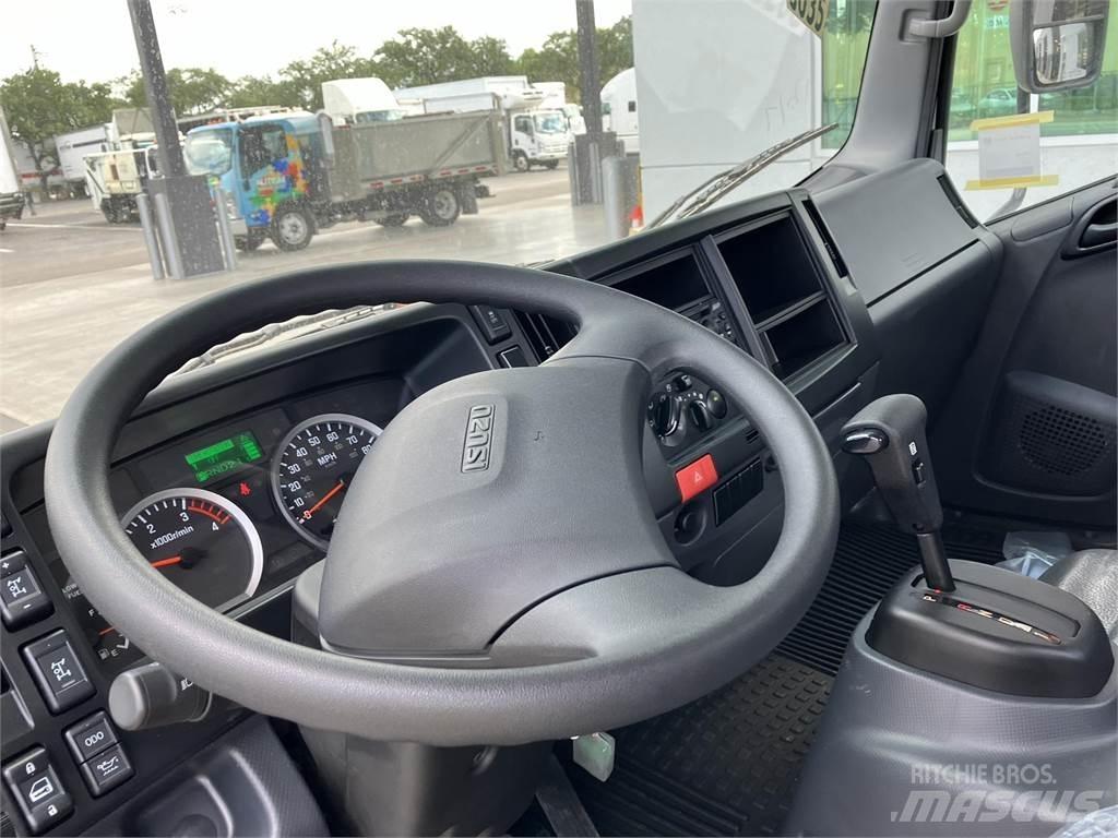 Isuzu NRR-3U354 شاحنات بمقصورة وهيكل