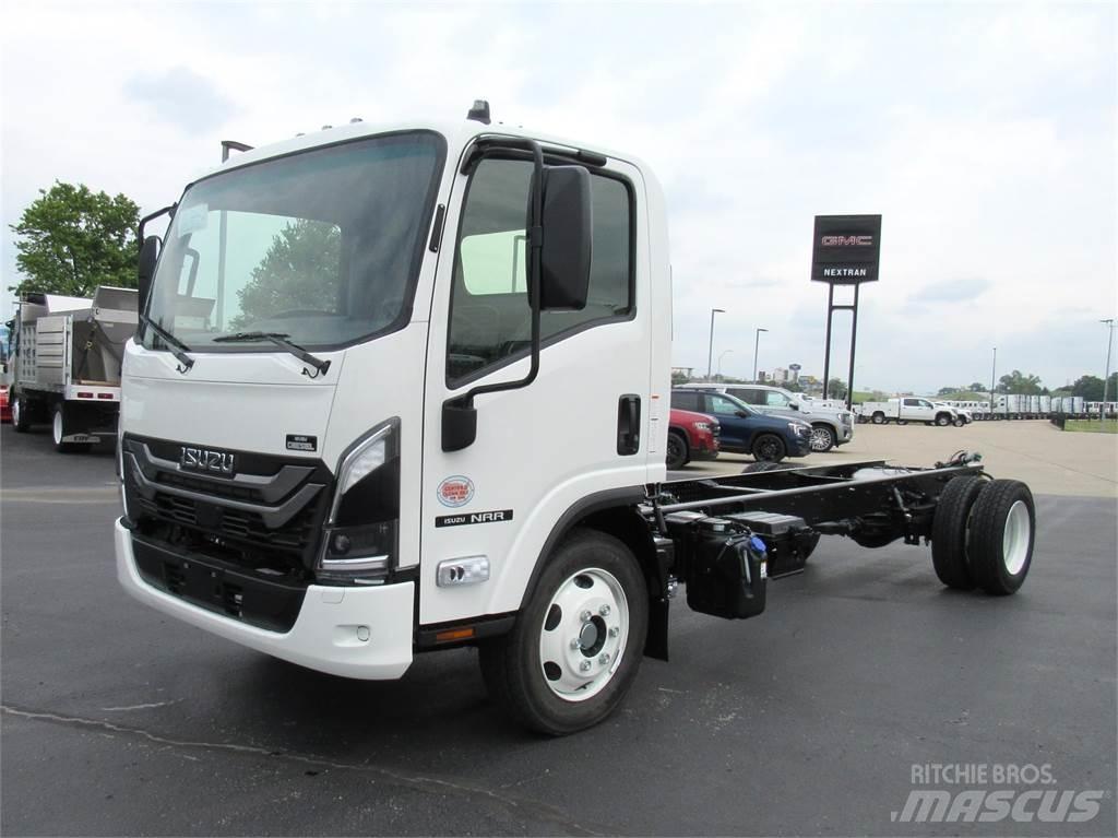 Isuzu NRR Diesel شاحنات بمقصورة وهيكل