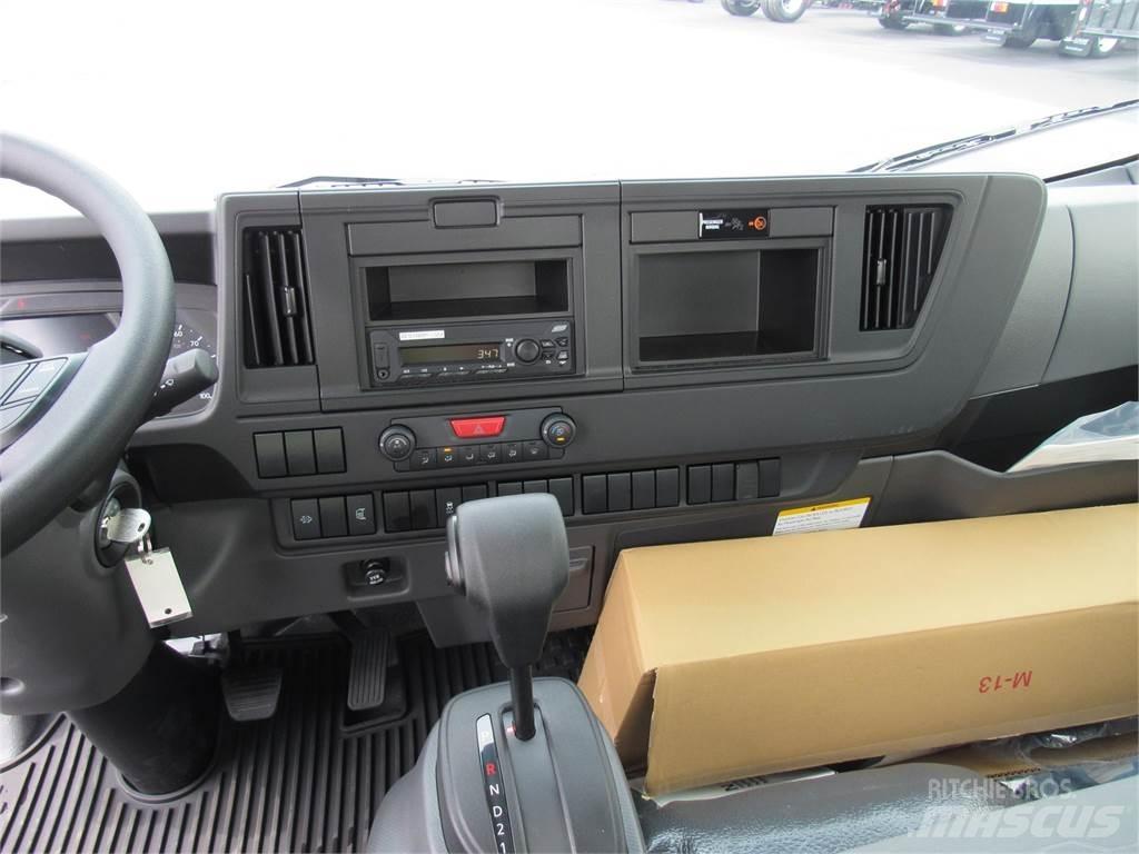 Isuzu NRR Diesel شاحنات بمقصورة وهيكل