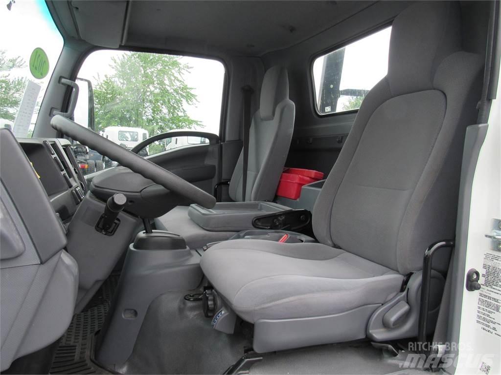 Isuzu NRR Diesel شاحنات بمقصورة وهيكل