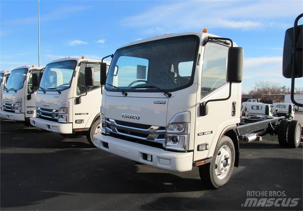 Isuzu NRR Gas شاحنات بمقصورة وهيكل