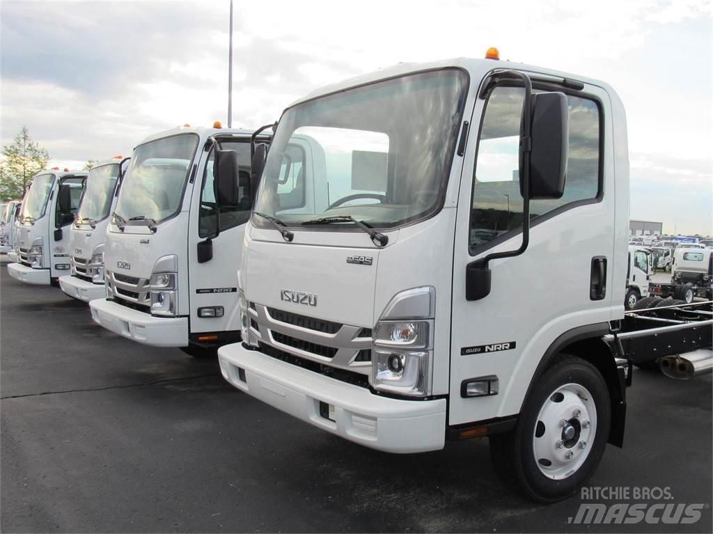 Isuzu NRR Gas شاحنات بمقصورة وهيكل
