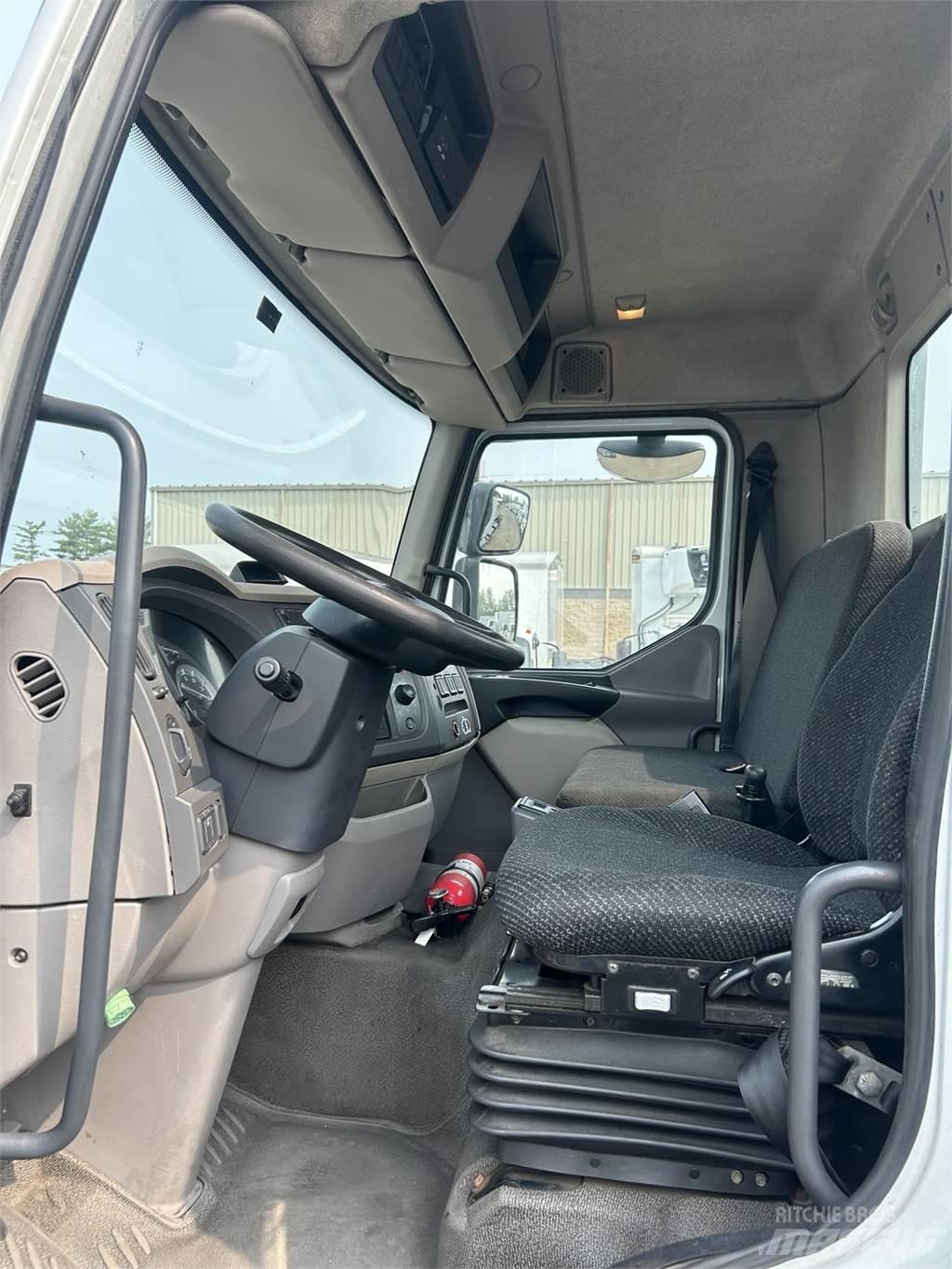 Kenworth K270 شاحنات بمقصورة وهيكل