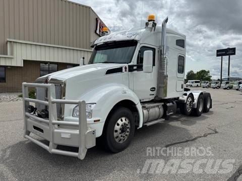 Kenworth T880 وحدات الجر