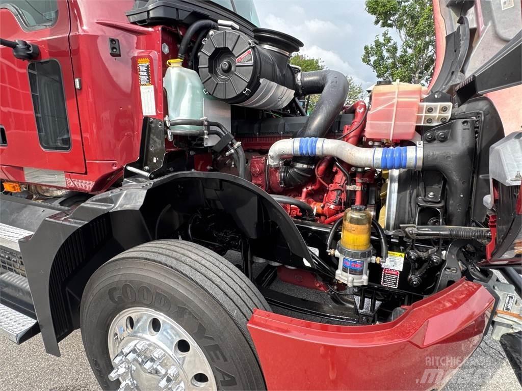 Mack AN64T وحدات الجر