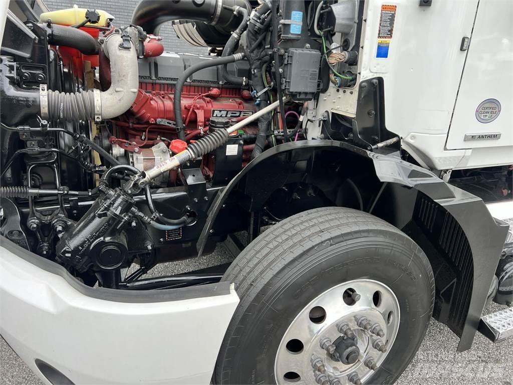 Mack AN64T وحدات الجر