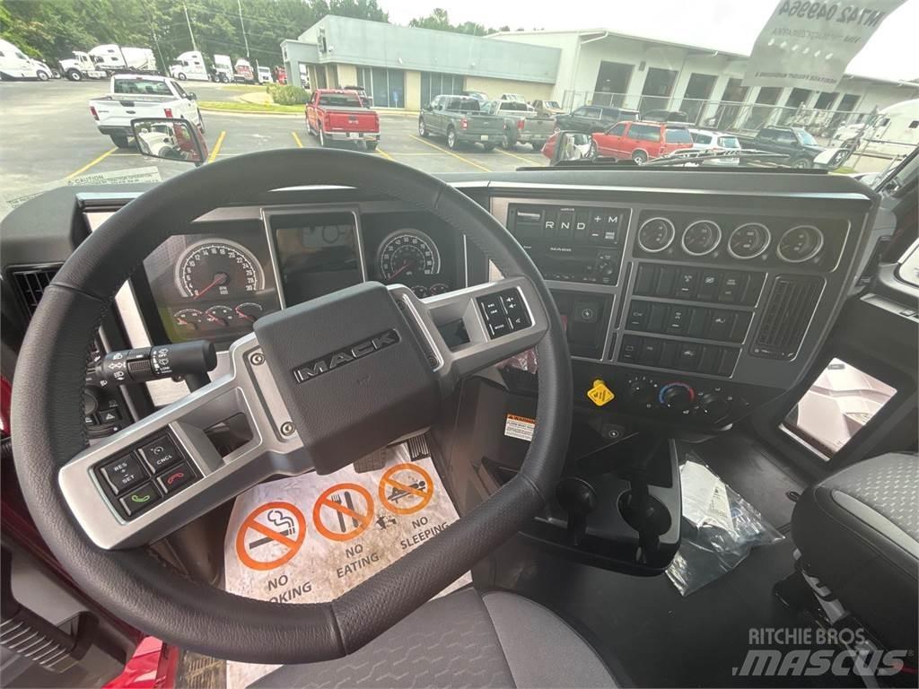Mack AN64T وحدات الجر