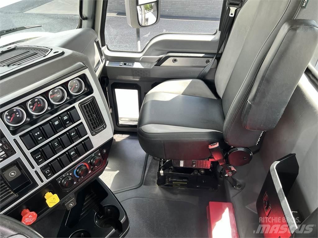 Mack AN64T وحدات الجر
