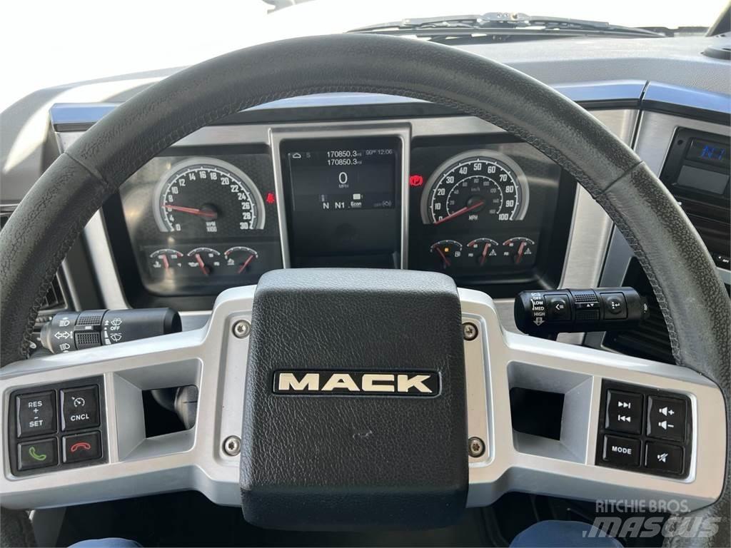 Mack AN64T وحدات الجر