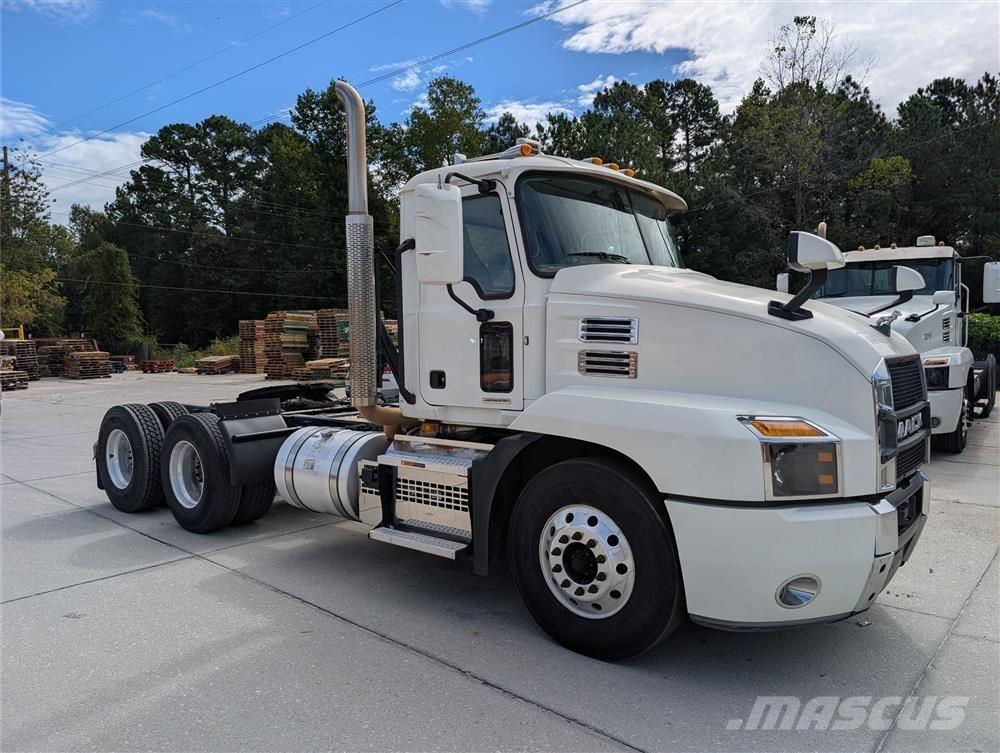 Mack AN64T وحدات الجر
