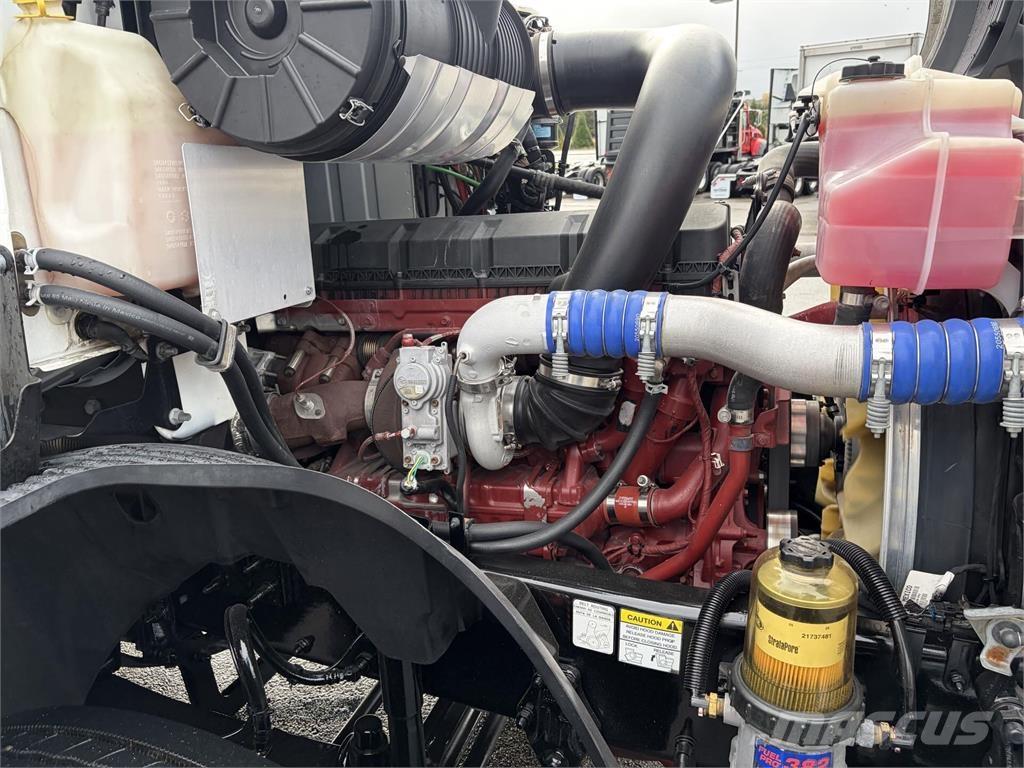 Mack AN64T وحدات الجر