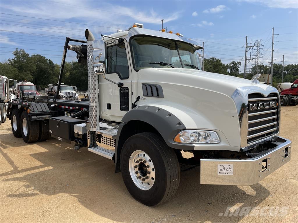 Mack GR64BR شاحنات أخرى