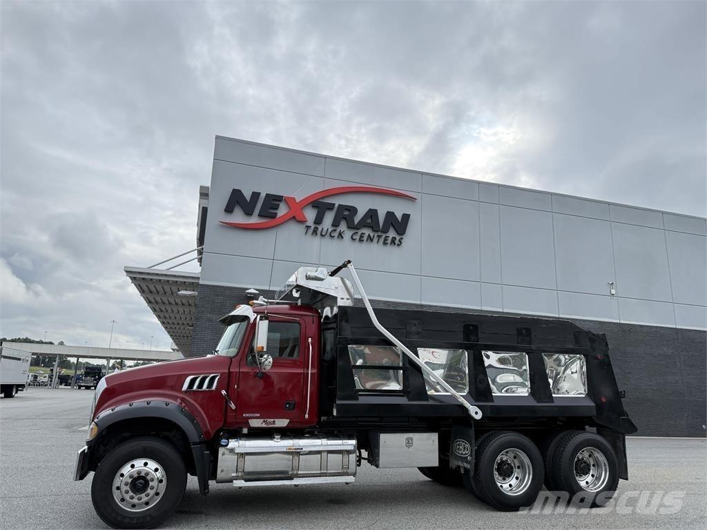 Mack GR64F شاحنات قلابة