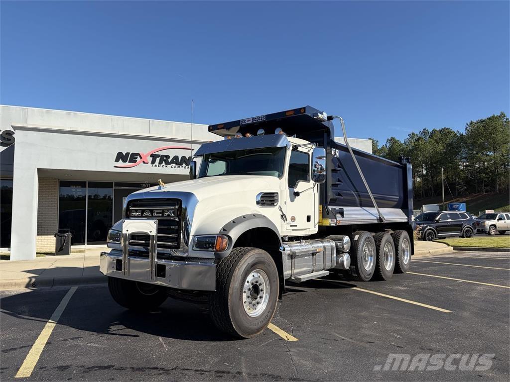 Mack GR64FR شاحنات قلابة