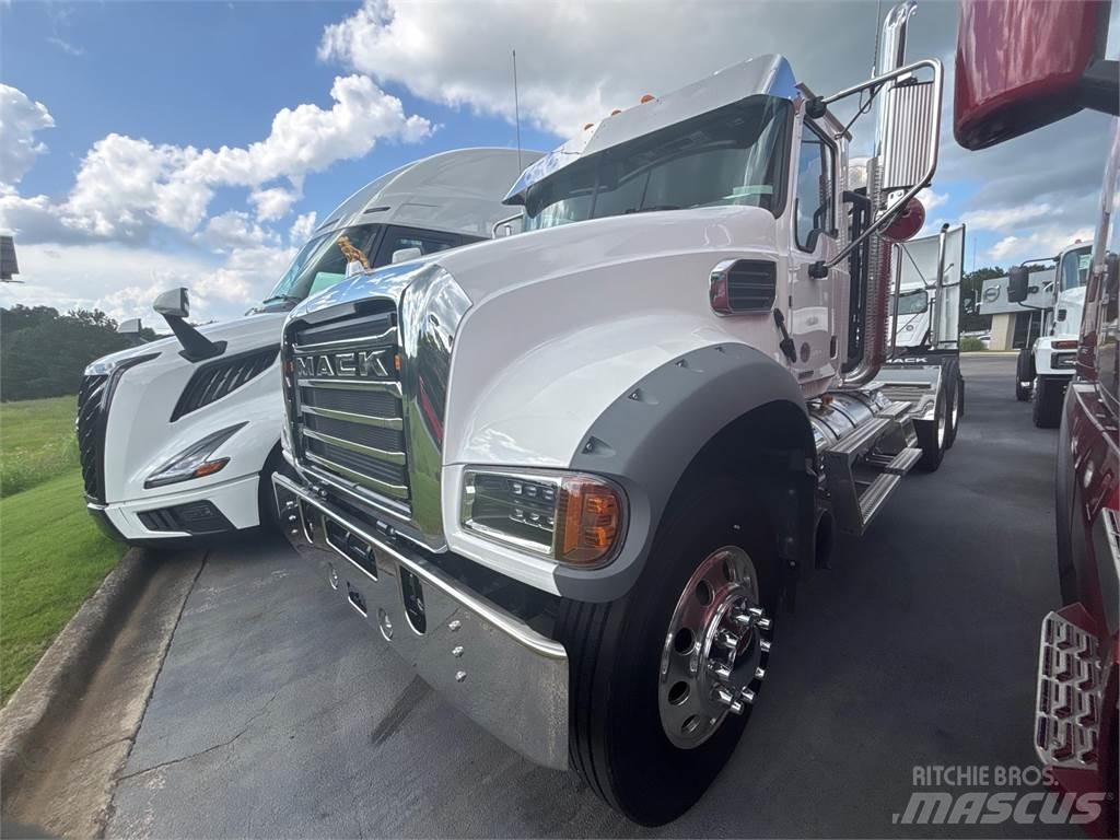Mack GR64FT وحدات الجر