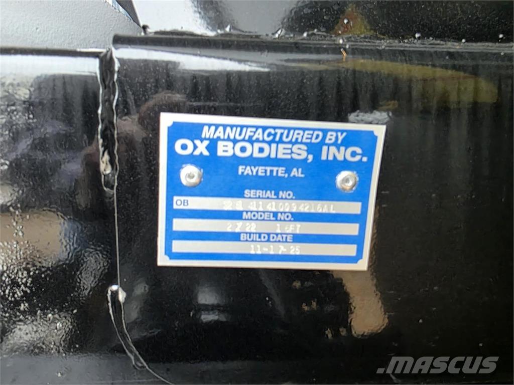 Mack GR84F شاحنات قلابة