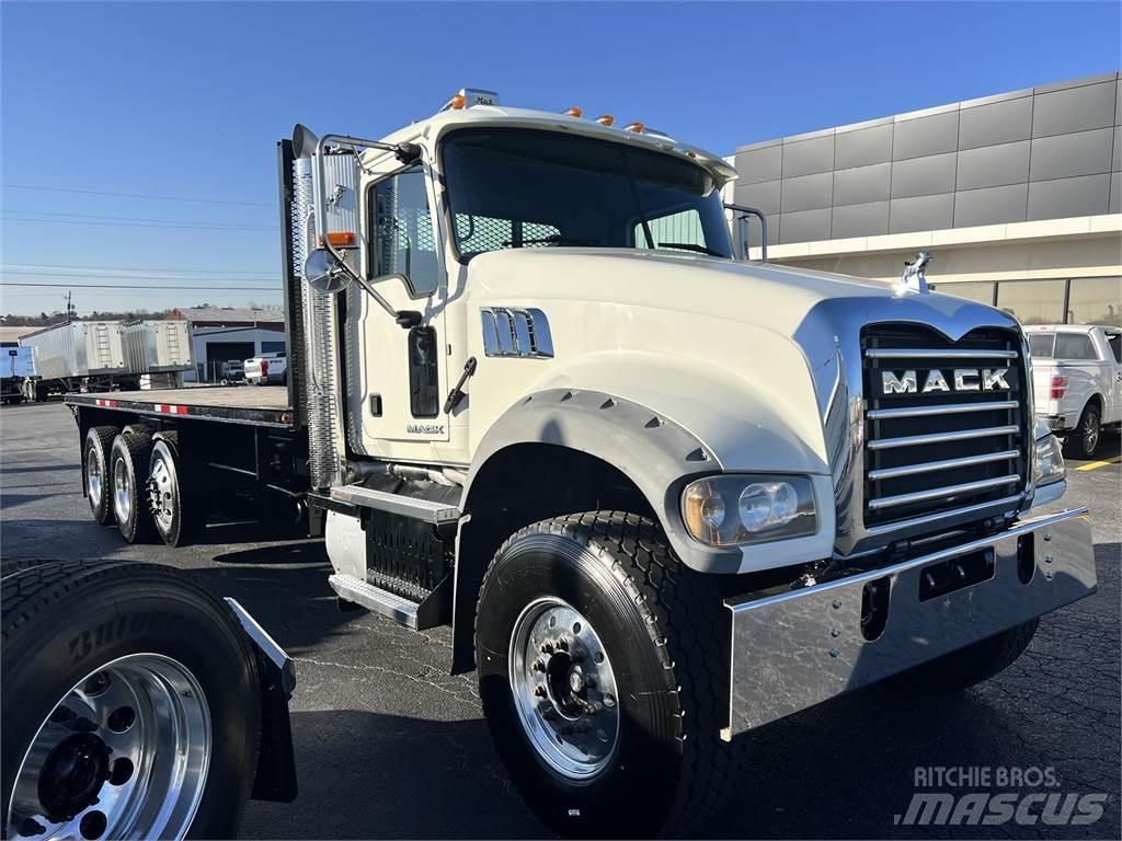 Mack GU713 شاحنات أخرى