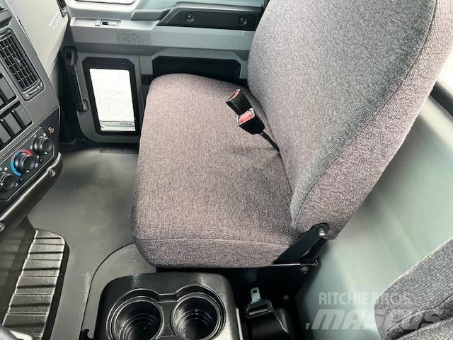 Mack MD6 42R شاحنات بمقصورة وهيكل