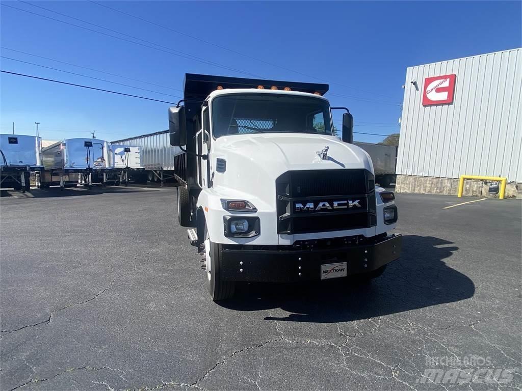 Mack MD6 42R شاحنات بمقصورة وهيكل