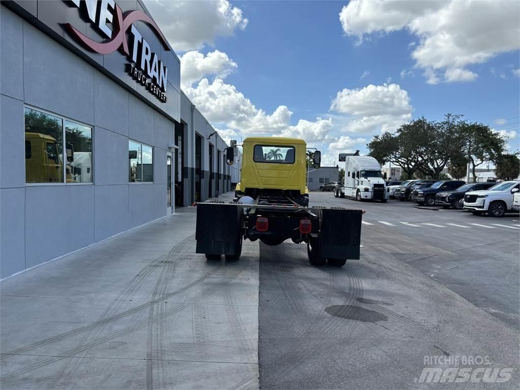 Mack MD7 42R أخرى