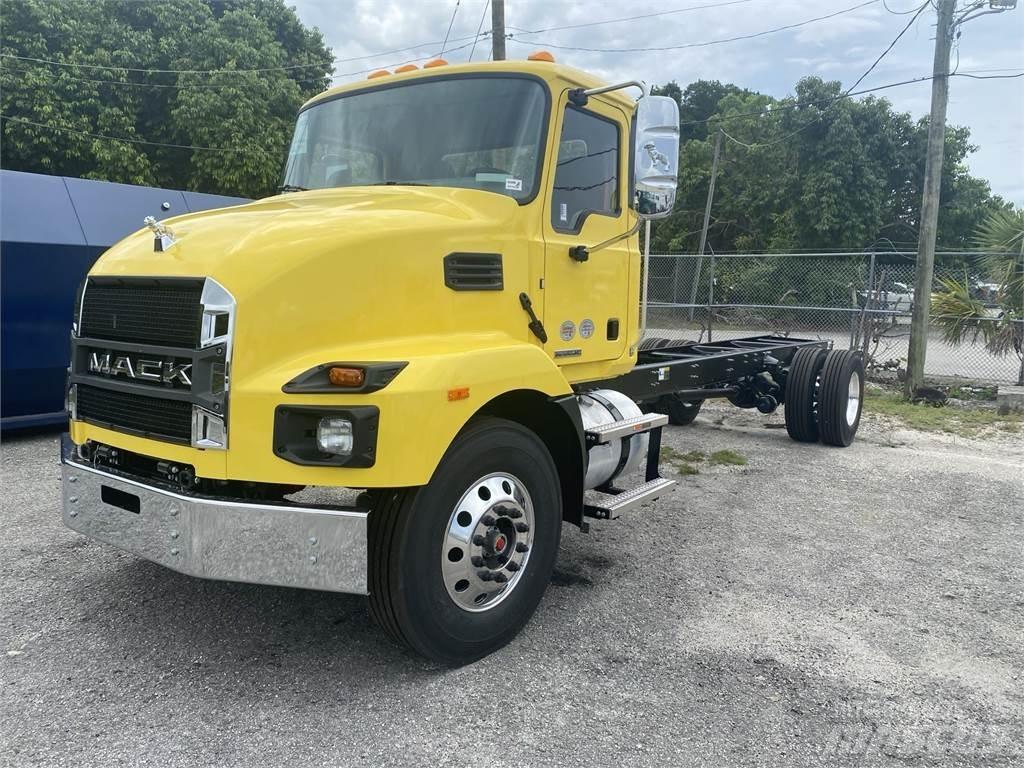 Mack MD7 42R أخرى