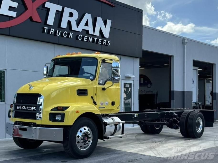 Mack MD7 42R أخرى