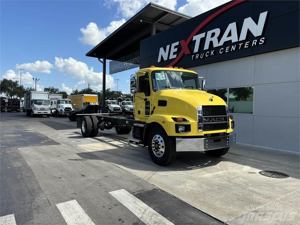 Mack MD7 42R أخرى