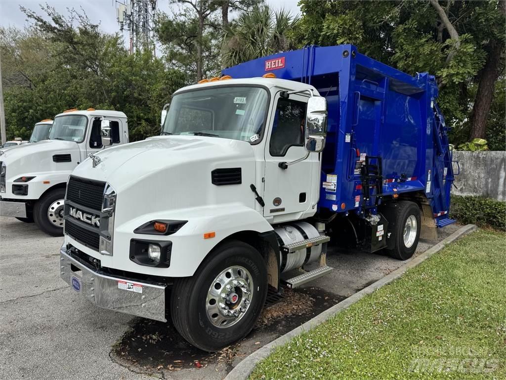 Mack MD7 42R شاحنات أخرى