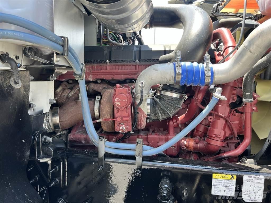 Mack PI64T وحدات الجر