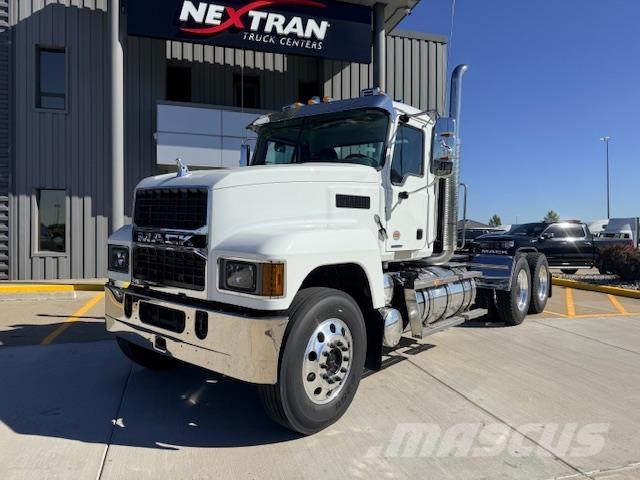 Mack PI64T وحدات الجر