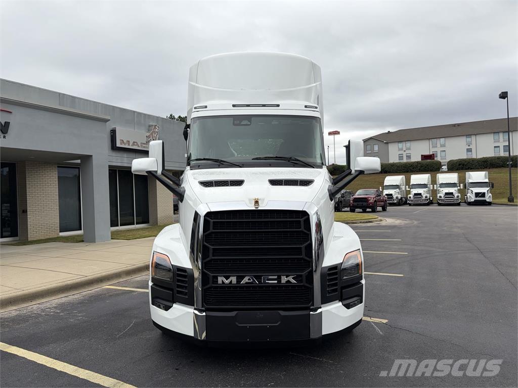 Mack PR64T وحدات الجر