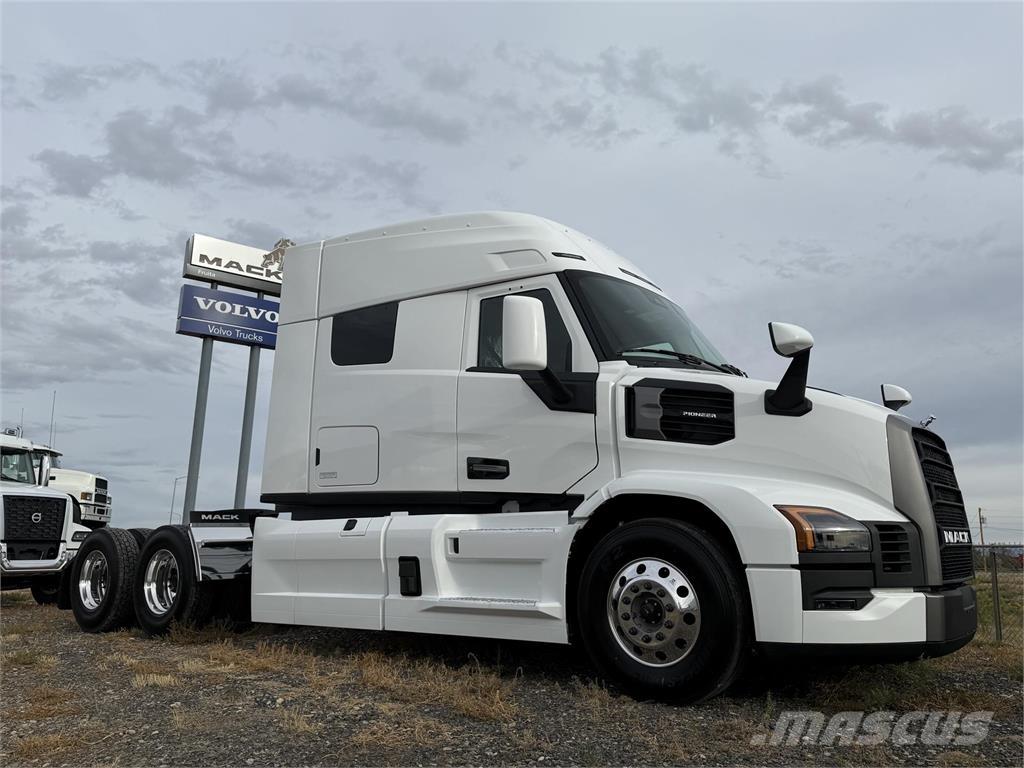 Mack PR64T وحدات الجر