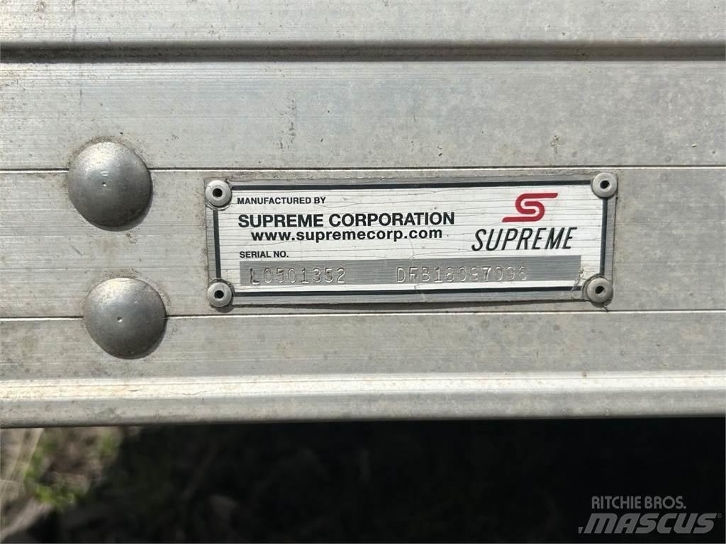 Supreme 18 FOOT شاحنات أخرى