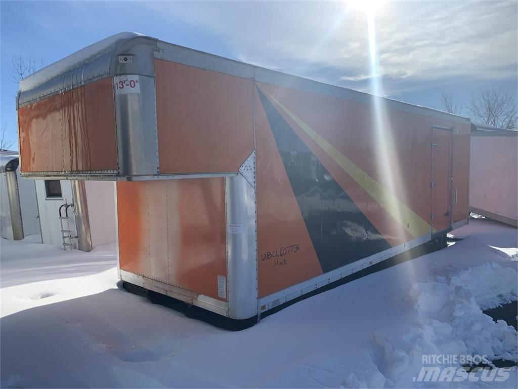  Used Box 26 Foot شاحنات أخرى