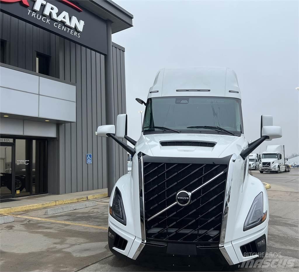 Volvo NEW VNL860 وحدات الجر