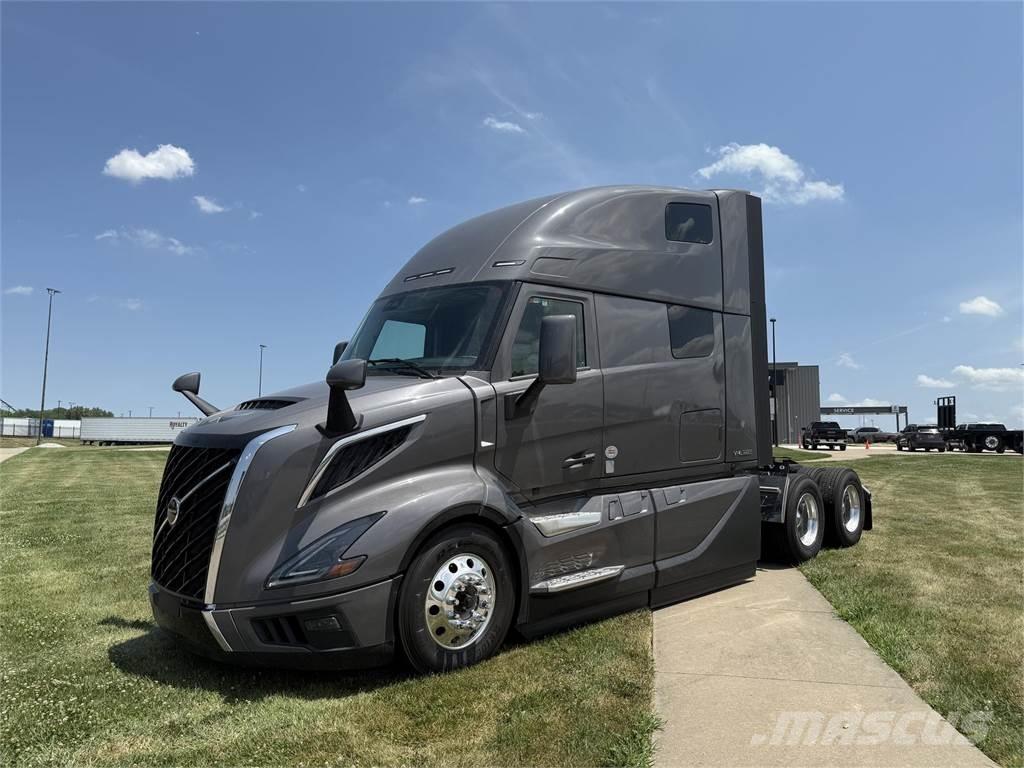 Volvo NEW VNL860 وحدات الجر