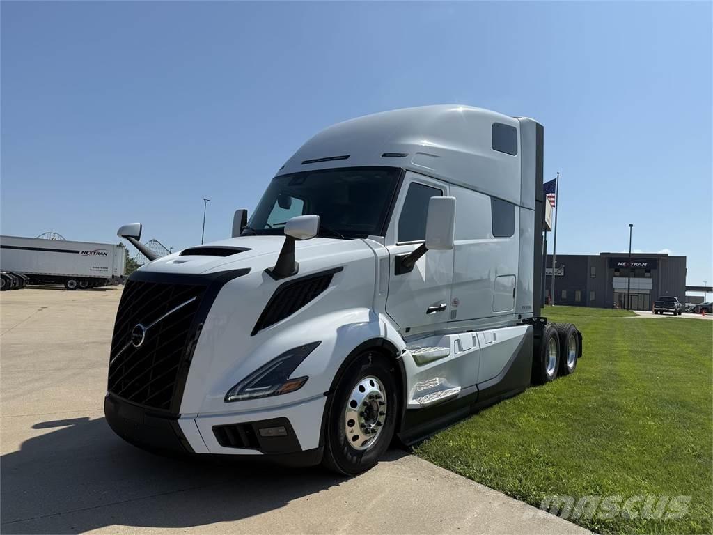 Volvo NEW VNL860 وحدات الجر