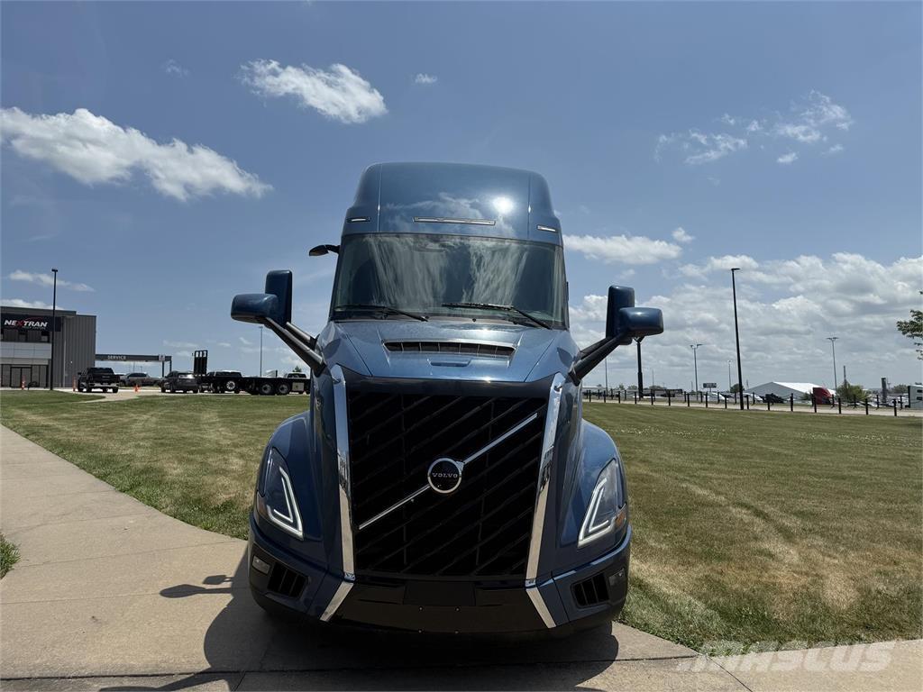 Volvo NEW VNL860 وحدات الجر