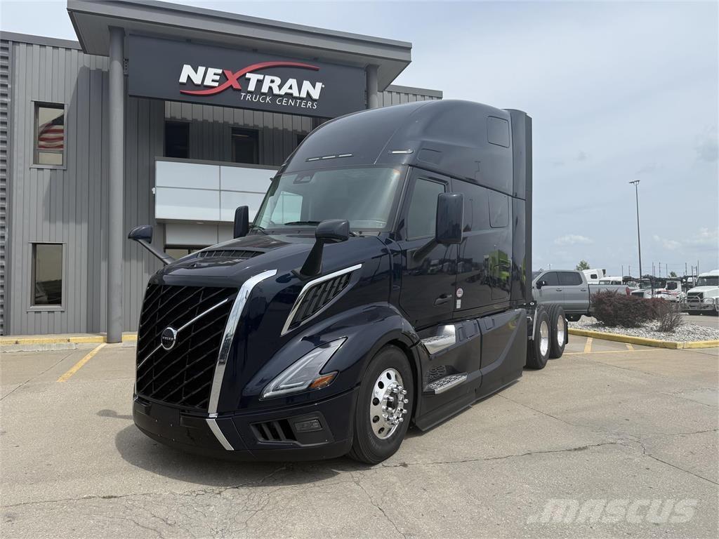 Volvo NEW VNL860 وحدات الجر