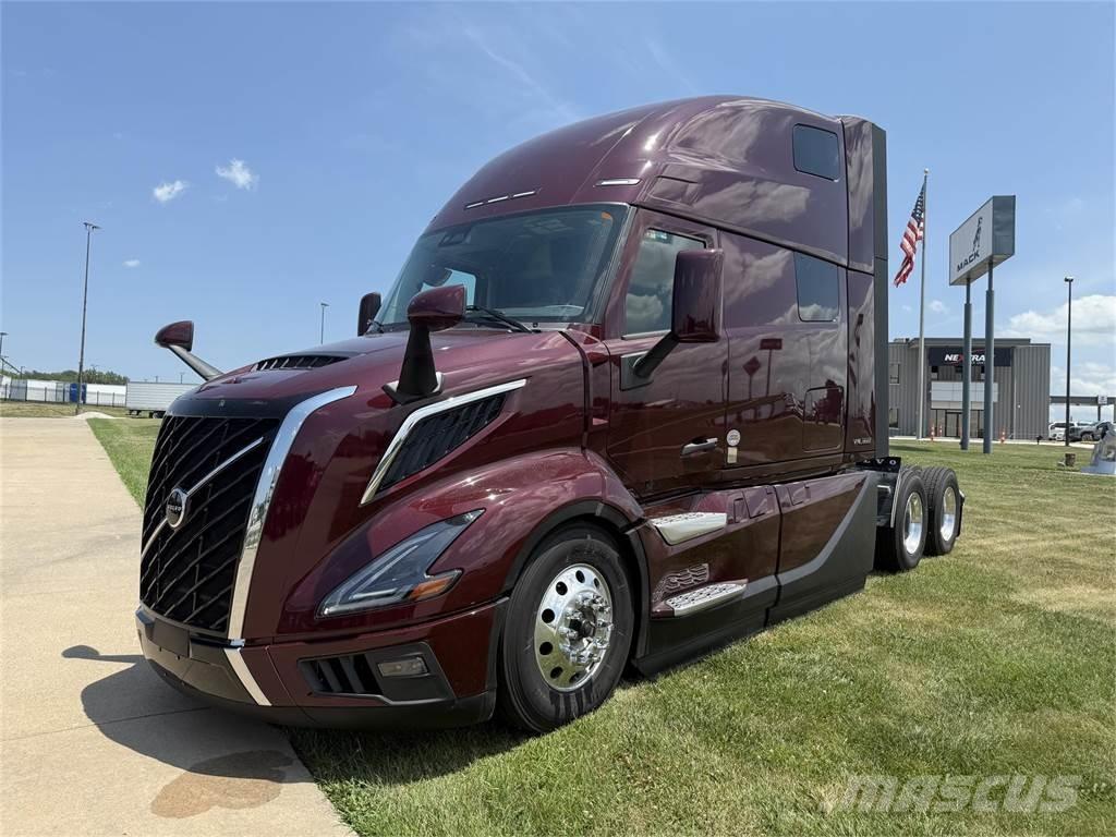 Volvo VNL 860 وحدات الجر