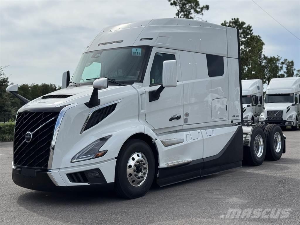 Volvo VNL64T840 وحدات الجر
