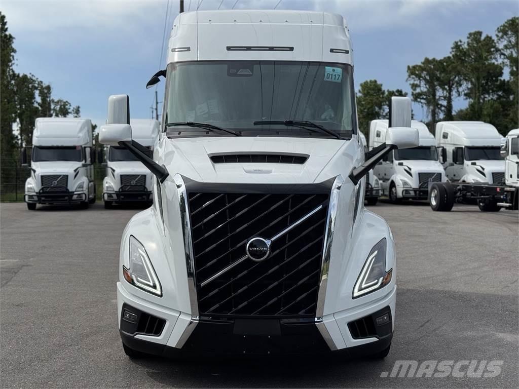 Volvo VNL64T840 وحدات الجر