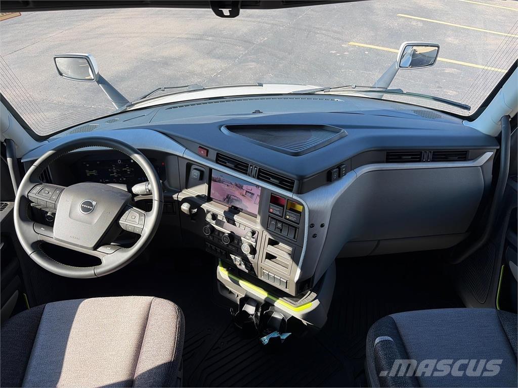 Volvo VNL64T860 وحدات الجر