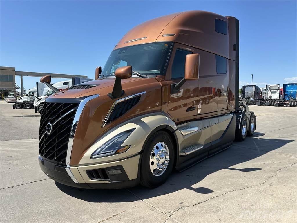 Volvo VNL64T860 وحدات الجر