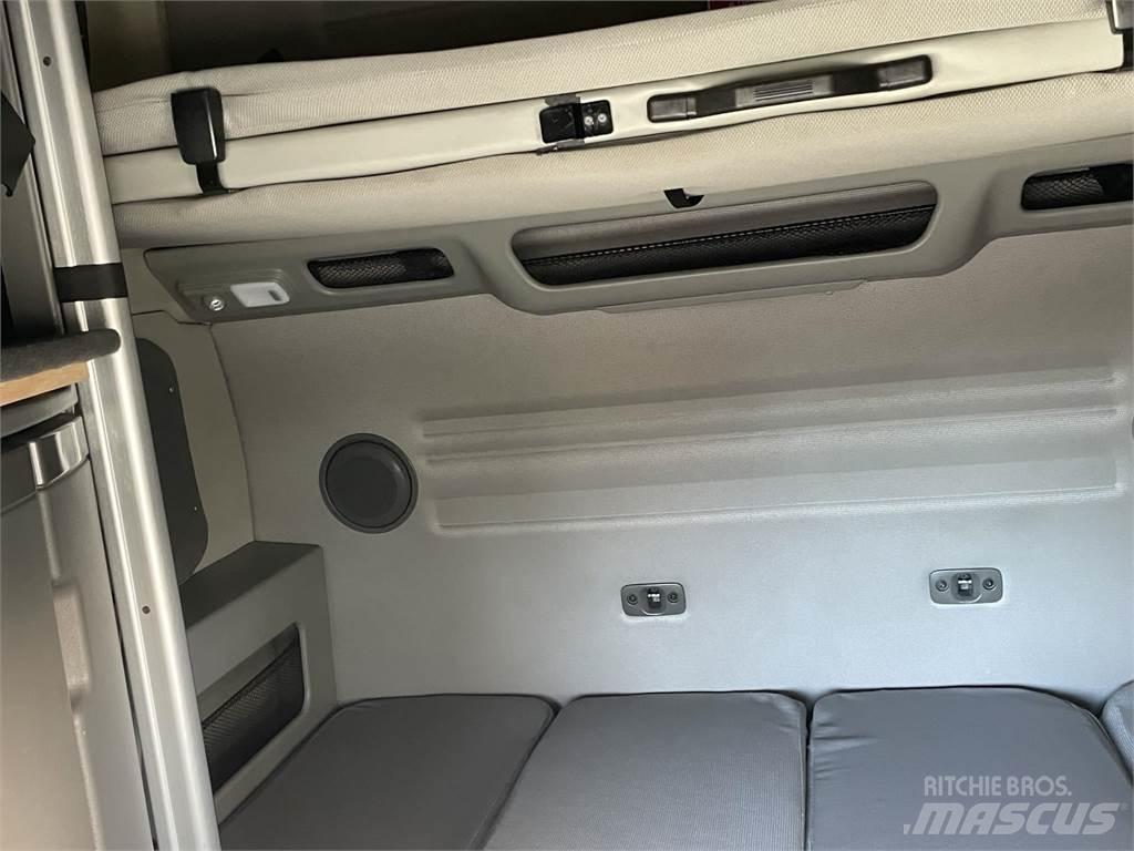 Volvo VNL64T860 وحدات الجر