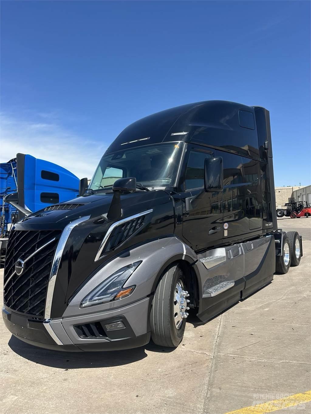 Volvo VNL64T860 وحدات الجر